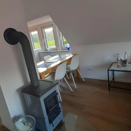 Apart-offizier * Stick